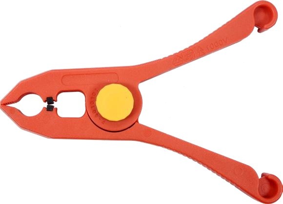 Insulated spring clamp