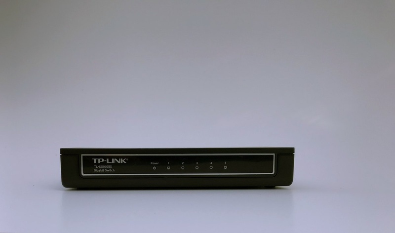 TP-Link TL-SG1016 16-Port Gigabit Switch