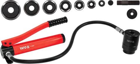Hydraulic metal hole puncher