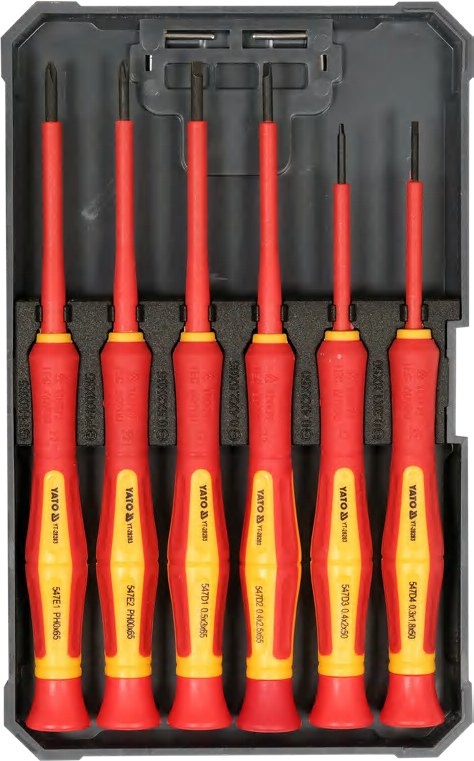 Insulated screwdriver set